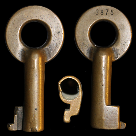 Worn Key - 3875