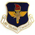  Air Training Com. insignia Mil Hat Pin